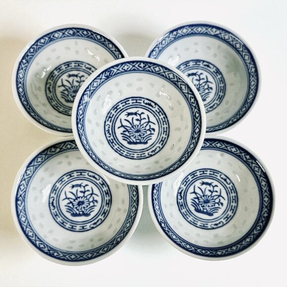 Vintage Blue & White Porcelain Dipping Bowls – Set of 4, Floral Pattern, 2.75” - Picture 3 of 7